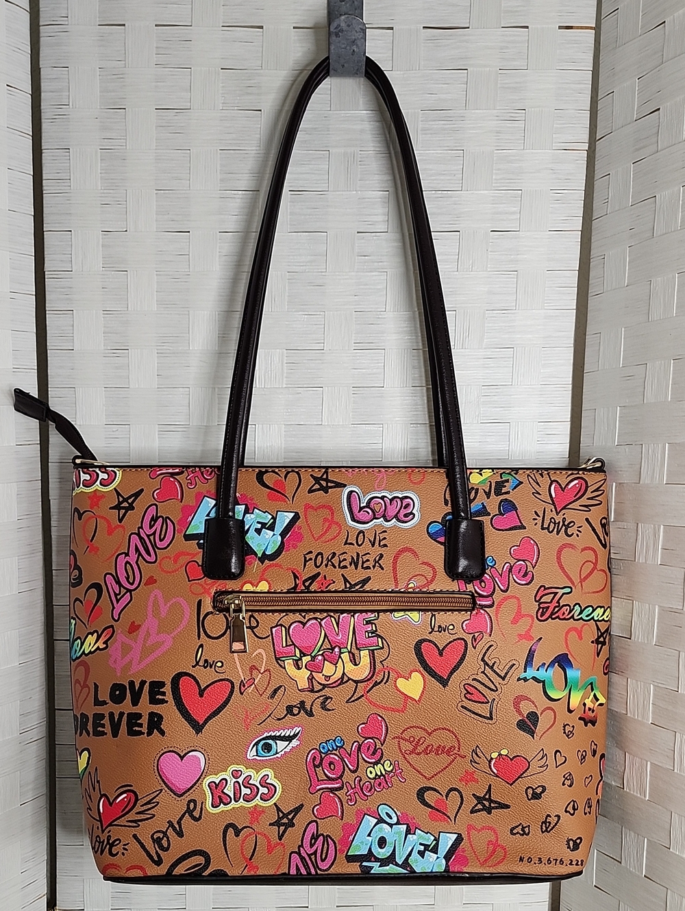 👉*NWOT* "LOVE FOREVER" URBAN GRAFFITI CARTOON PRINT TOTE BAG ~VEGAN